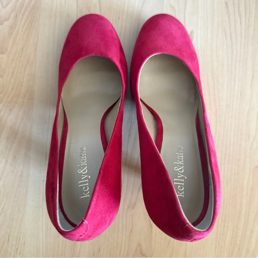 Kelly & Katie Isabel Women’s Red Faux Suede Round-Toe Pumps Heels, Size 8.5